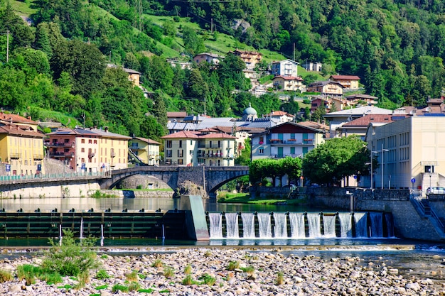 barrage de San Pellegrino Terme dans le nord de l'Italie