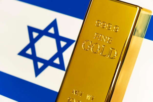 La barre d'or est sur le drapeau national d'israël concept israélien de réserve d'or