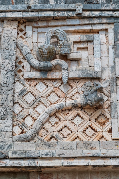 Bas-reliefs mayas à Uxmal