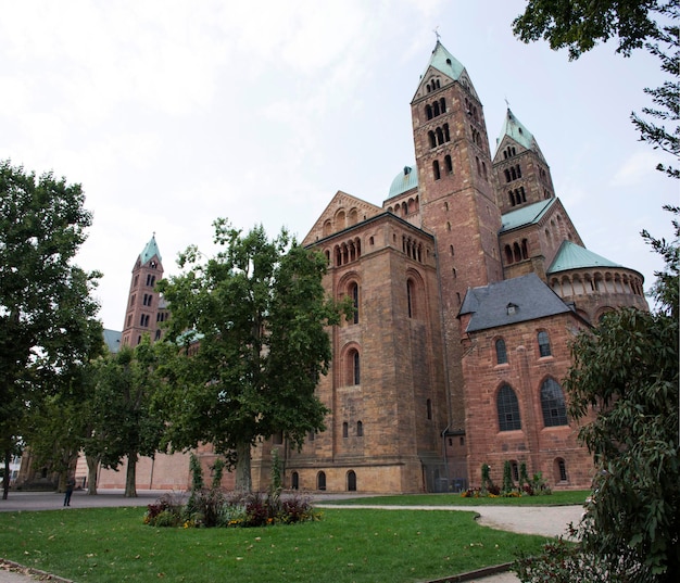 La basilique cathédrale impériale de l'Assomption et la cathédrale St StephenxADom zu Unserer lieben Frau ou Speyer pour les voyageurs voyagent et visitent la ville de Speyer en Rhénanie-Palatinat Allemagne