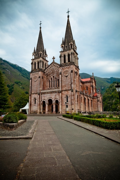 Basilique de Covadonga, Cangas de Onis, Asturies, Espagne