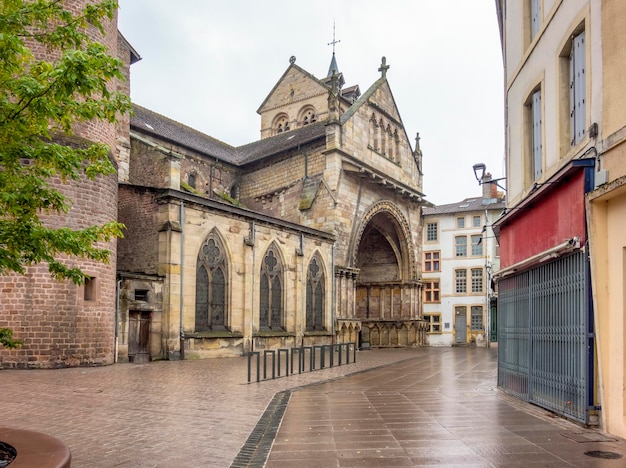 Photo la basilique saint-maurice à épinal