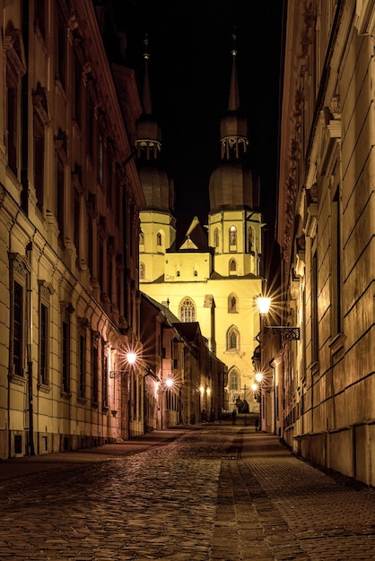 Photo basilique saint-nicolas dans la ville de trnava