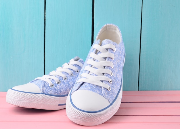 Baskets rétro hipster pour femmes avec lacets blancs