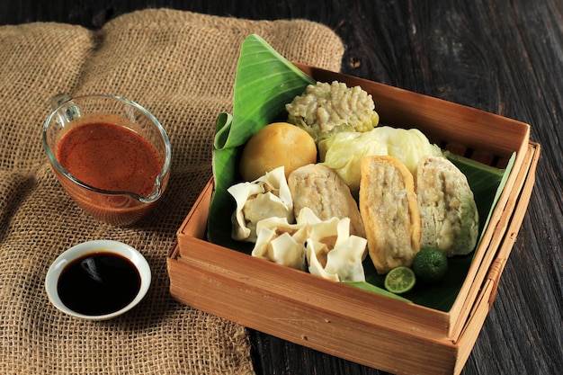 Baso Tahu ou Siomay Bandung