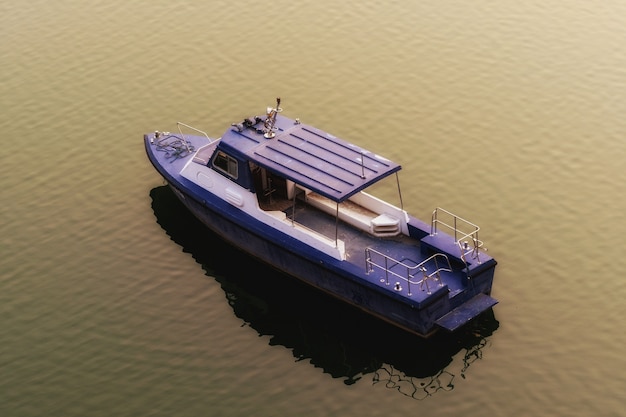 Photo bateau flottant dans l'eau