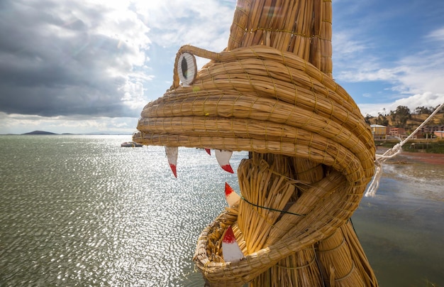 Photo un bateau à titicaca