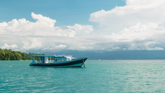 Bateau de voile