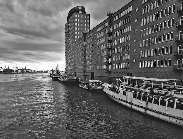 Photo bateaux dans le port