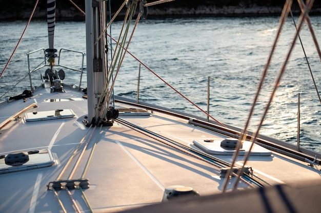 Des bateaux en mer