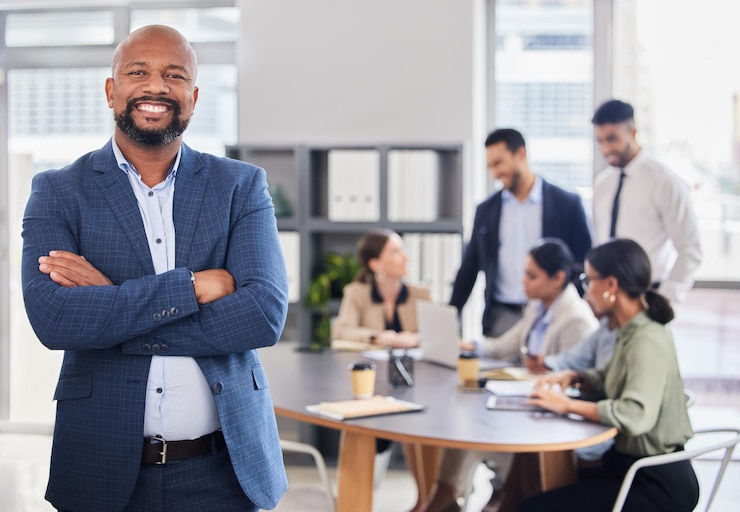 Photo bâti une entreprise prospère à partir de zéro photo d'un homme d'affaires mature au travail