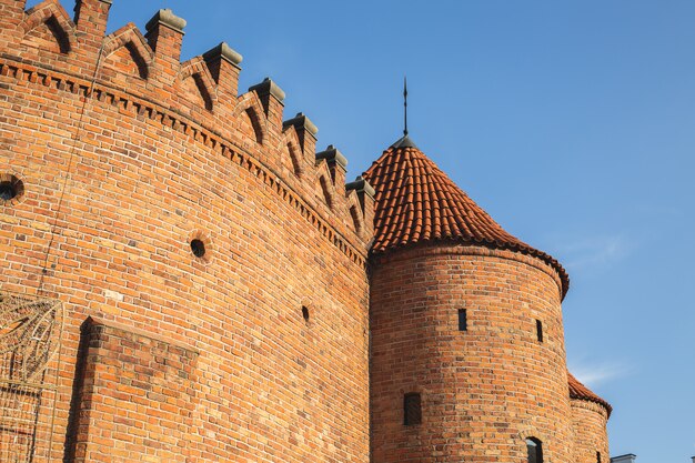 Bâtiment de fortification de Varsovie situé à l'entrée de la vieille ville