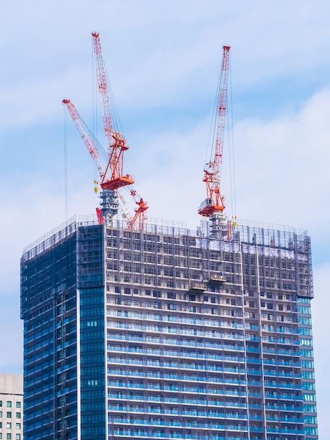 Bâtiment de grue en construction extérieur