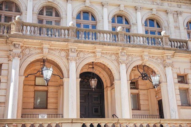 Le bâtiment où se trouve l'hôtel