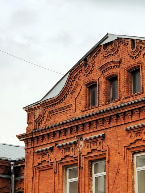 Bâtiment russe pré-révolutionnaire construit en 1750-1900 dans la ville provinciale de Perm