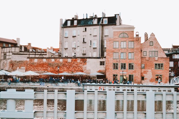 Photo bâtiments résidentiels contre le ciel