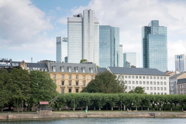 Bâtiments de Skyline et River, Francfort, Allemagne