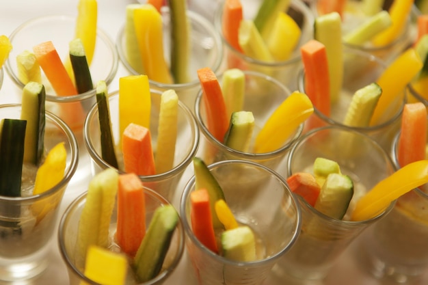 Bâtonnets de crudités assorties