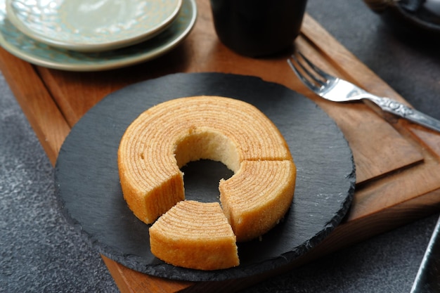 baumkuchen ou gâteau d'arbre ou gâteau de bûche est un allemand typique, et aussi populaire au Japon comme dessert sucré