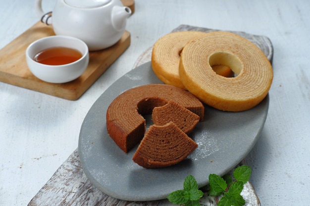 Baumkuchen ou gâteau d'arbre ou gâteau de bûche est un allemand typique, et aussi populaire au Japon comme dessert sucré