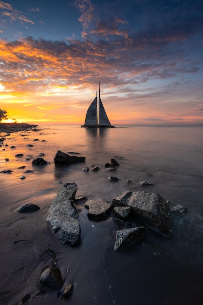 La Beac des Voiles Blanches