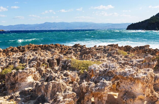 Beau bord de mer à Chypre