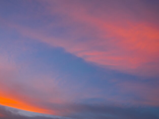 Beau ciel crépusculaire