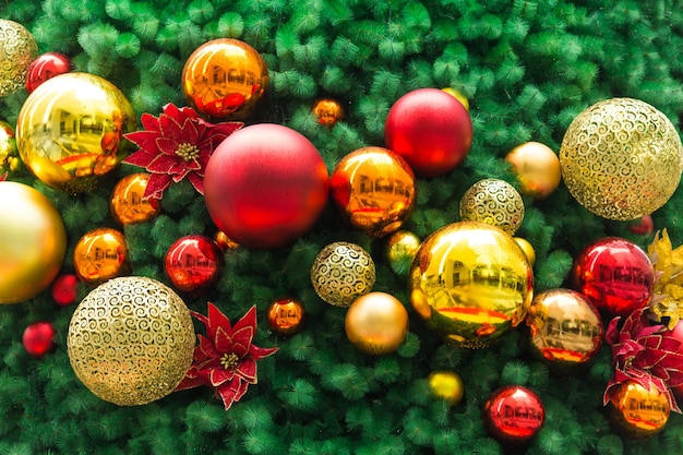 beau décor d'arbre de Noël en gros plan