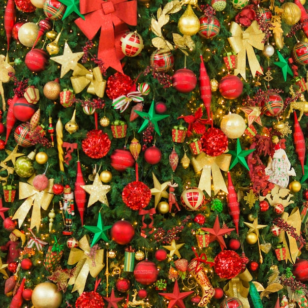 beau décor d'arbre de Noël en gros plan