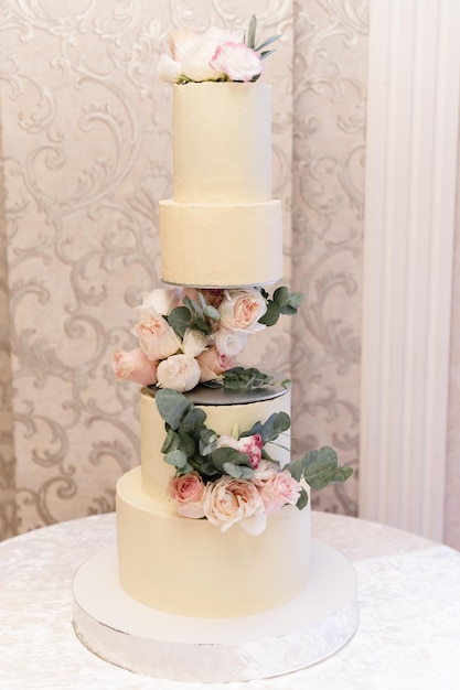 Beau détail de gâteau de mariage. gâteau de mariage au banquet