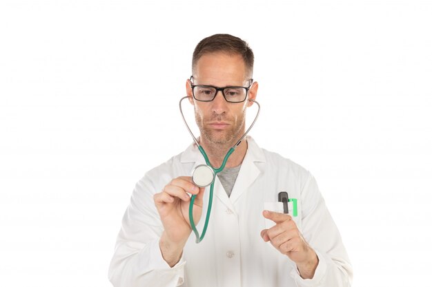 Beau docteur avec des lunettes