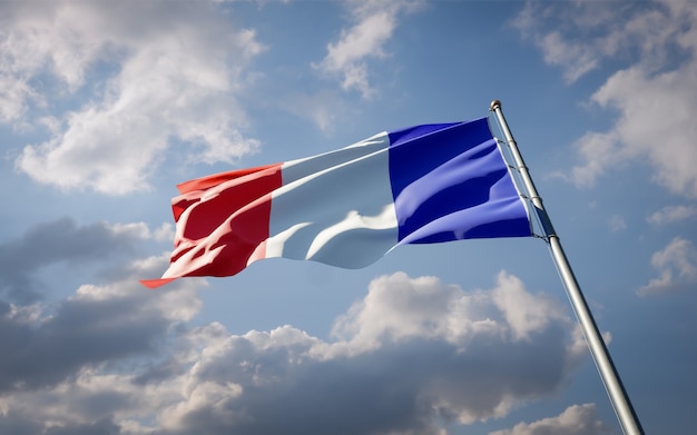 Beau drapeau national de la France flottant