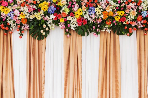 Beau fond de fleurs pour la scène de mariage