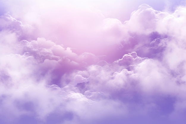 Le beau nuage violet du bébé le soir