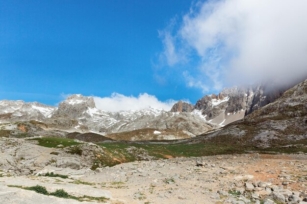 Beau panorama des Picos de Europa Espagne