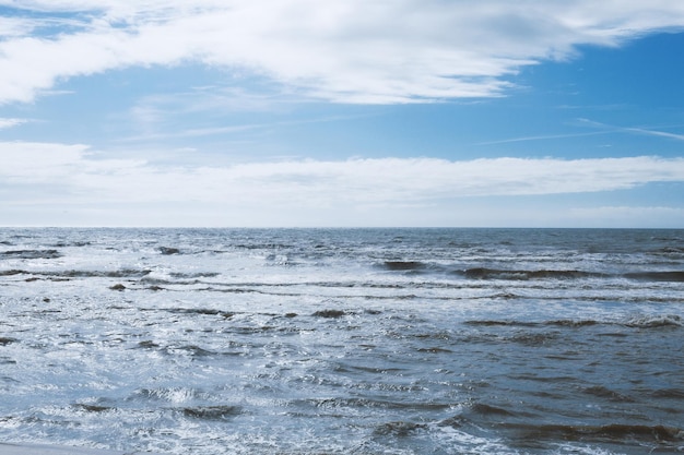 Beau paysage marin calme Mer et ciel