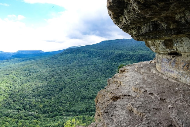 Beau paysage pittoresque des montagnes du Caucase Eagle Rocks plateau de montagne Lénine Montagne Mezmai Russie 2021