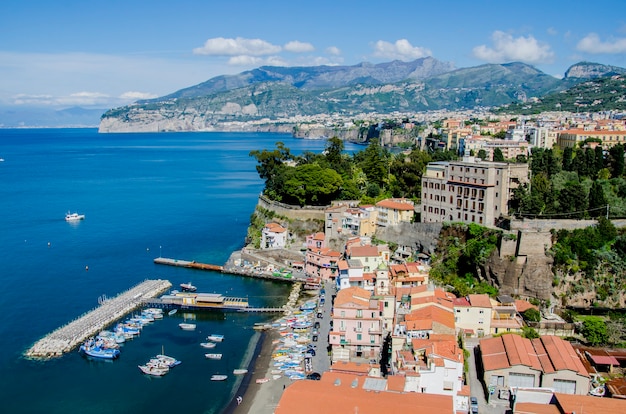 Beau paysage urbain de Sorrente en Italie