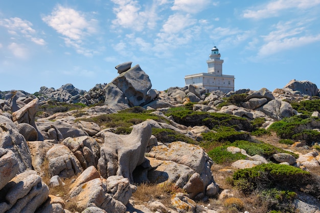 Beau phare à Capo Testa - Sardaigne.