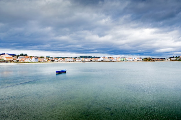 Beau village de pêcheurs sur la côte nord de l'Espagne