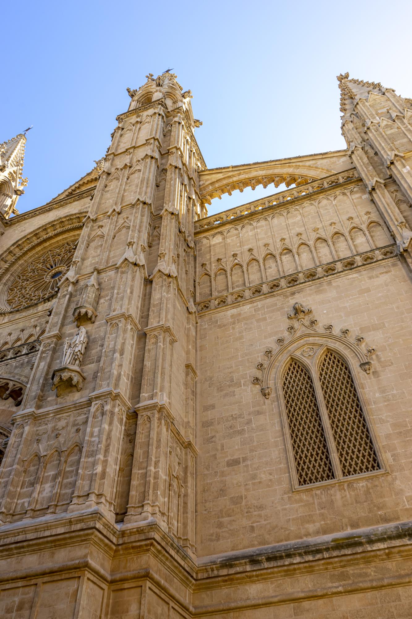 La beauté des Baléares La grandeur des cathédrales de Majorque