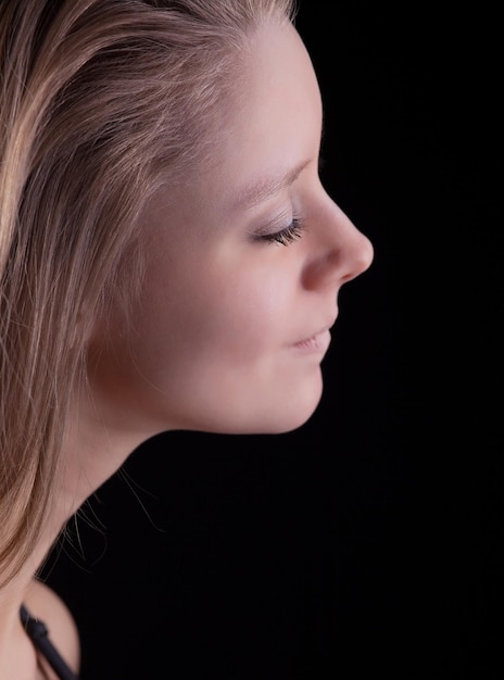 Beauté jeune fille en rêve