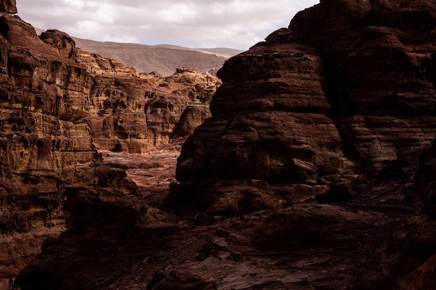 Beauté des roches et de l'architecture ancienne à Petra en Jordanie Ancien temple à Petra en Jordanie