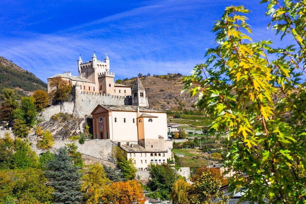 Beaux châteaux de la Vallée d'Aoste