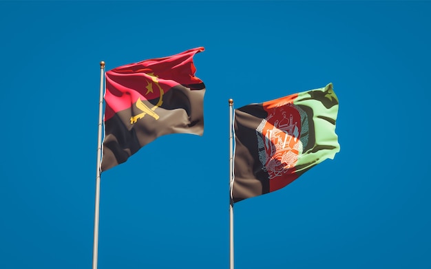 Beaux drapeaux nationaux de l'Afghanistan et de l'Angola