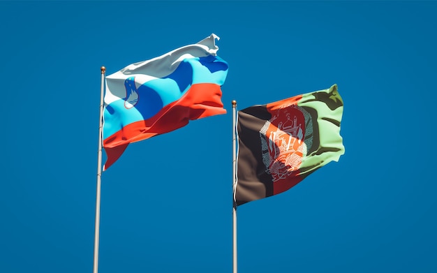 Beaux drapeaux nationaux de l'Afghanistan et de la Slovénie