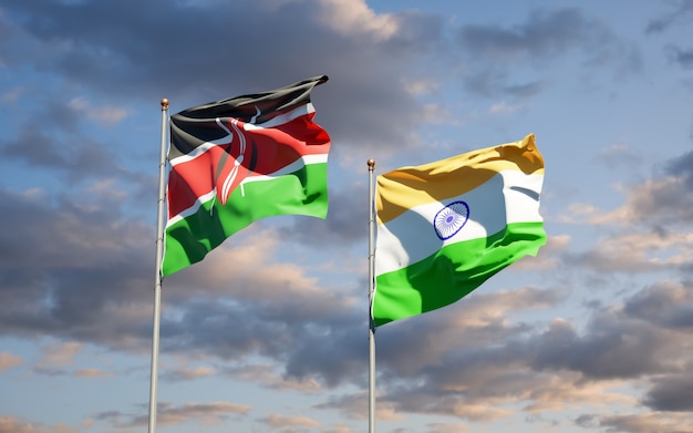 Beaux drapeaux nationaux du Kenya et de l'Inde ensemble