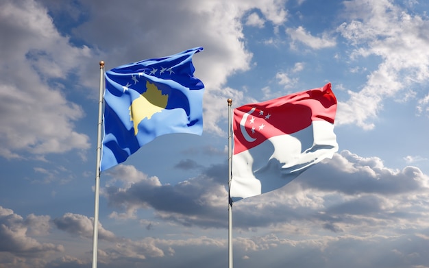 Beaux drapeaux nationaux du Kosovo et de Singapour ensemble