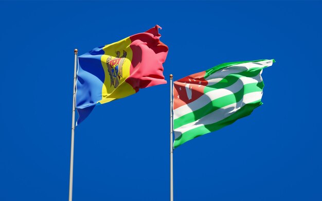 Beaux drapeaux nationaux de la Moldavie et de l'Abkhazie ensemble