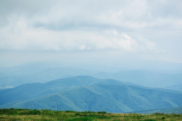 Beaux sommets des montagnes